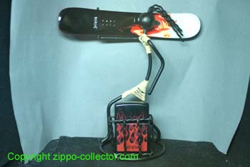 Snowboarder a